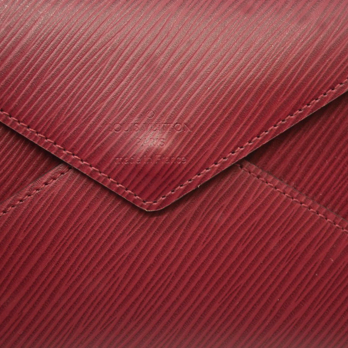 AUCTION $1050 Louis Vuitton  Epi Medium Kirigami Pochette Insert Fuchsia