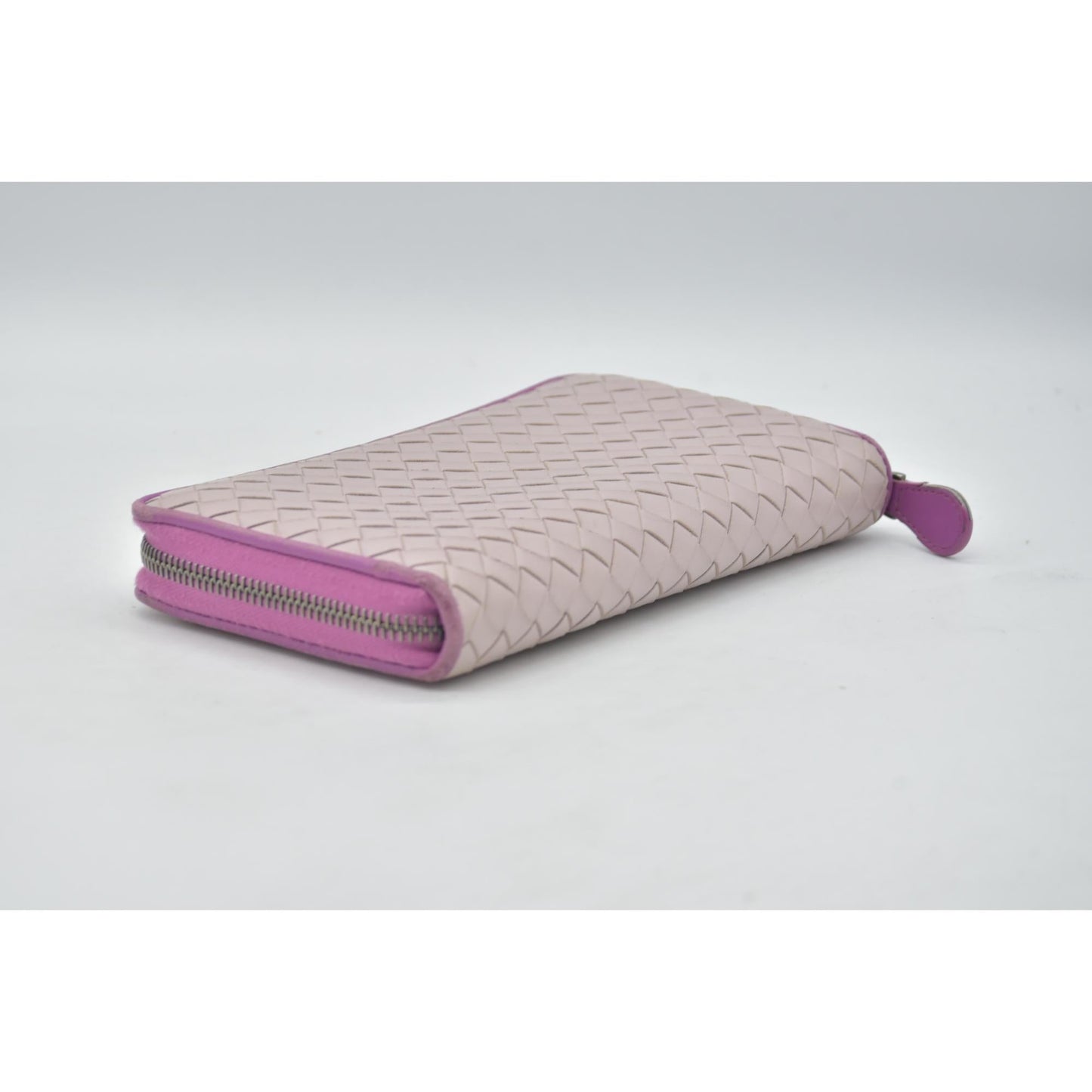 $760 Bottega Veneta Nappa Intrecciato Zip Around Wallet Bicolor Purple Pink CONSIGNMENT