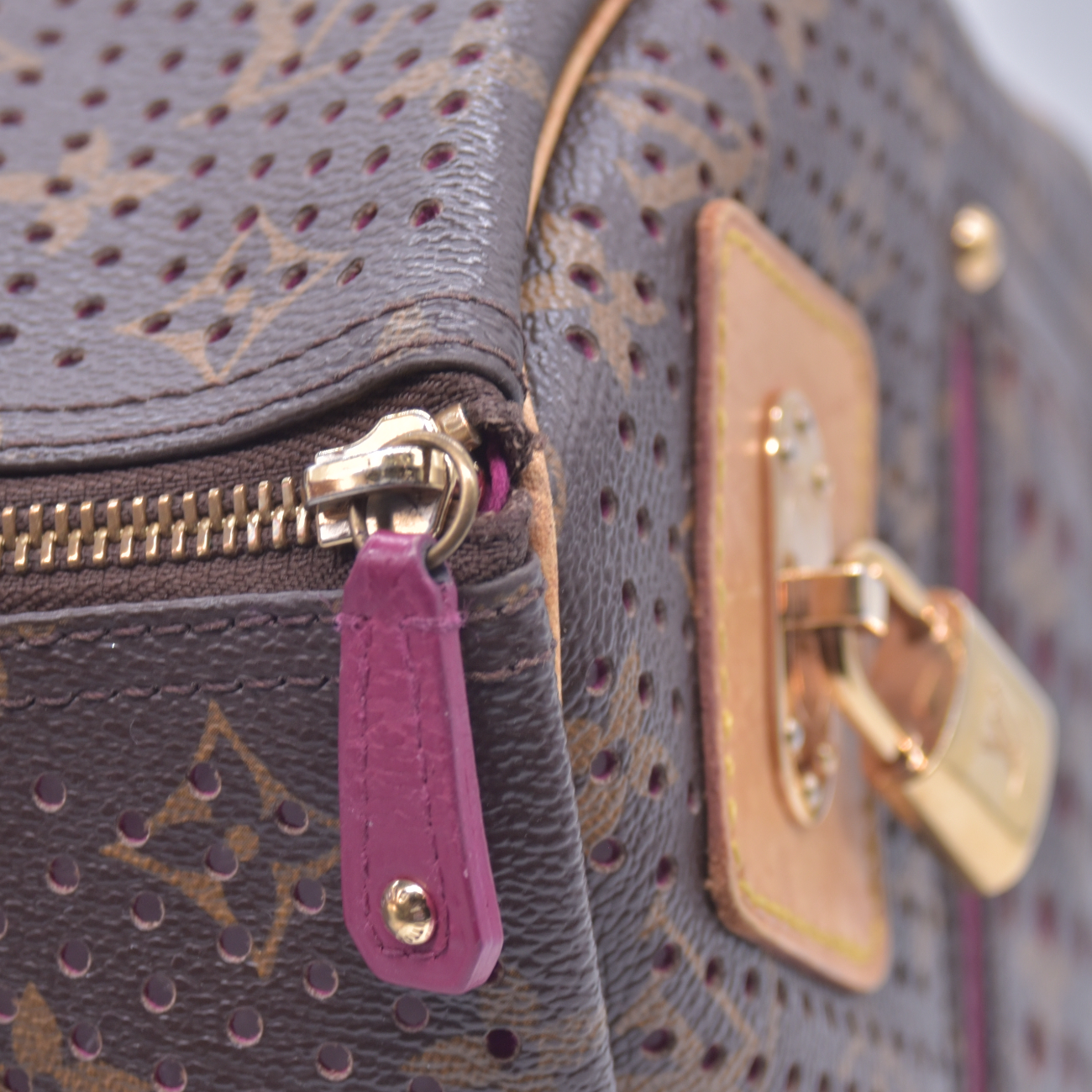 $2025 2006 Louis Vuitton Monogram Perforated Speedy 30 Fuchsia AR0026