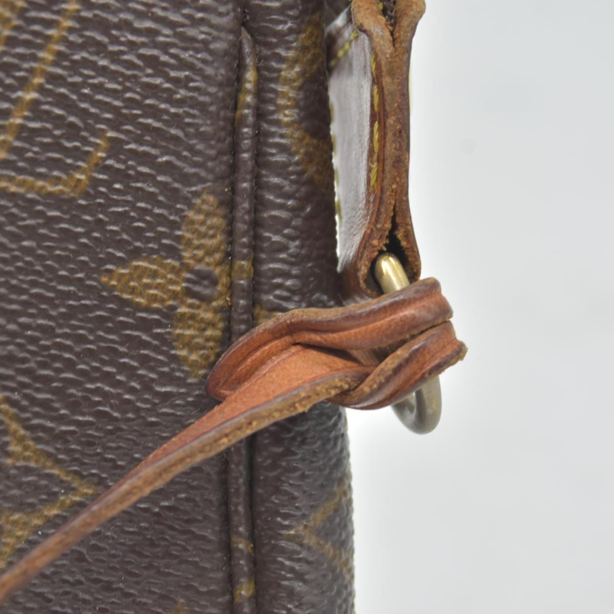 $1290 2001 Louis Vuitton Monogram Pochette Accessories Pouch Bag VI0031