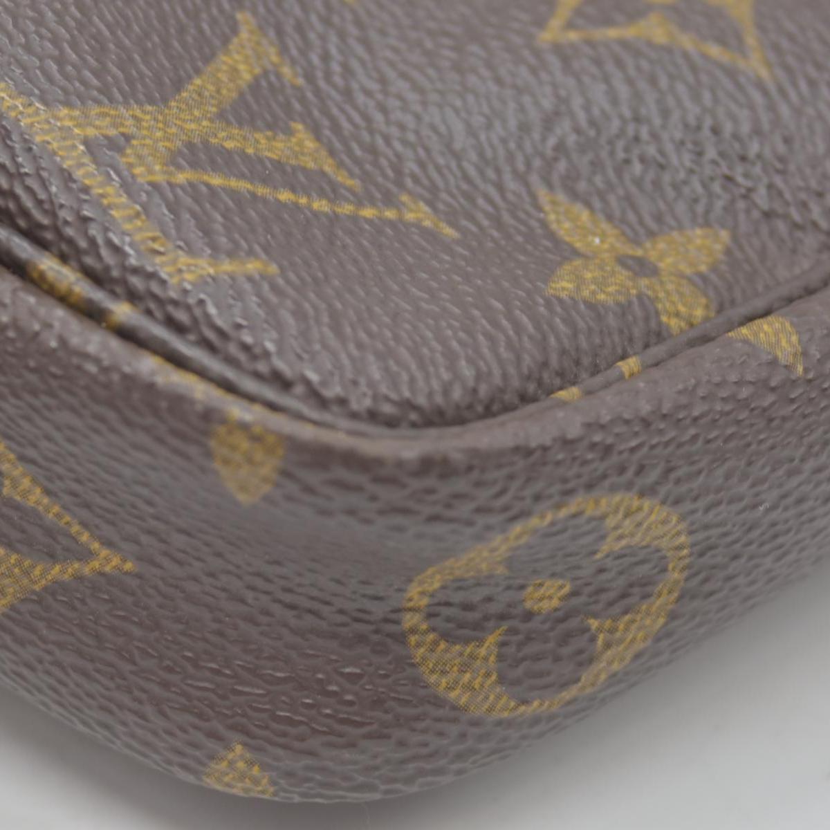 $1290 1999 Louis Vuitton Monogram Pochette Accessories AR0999