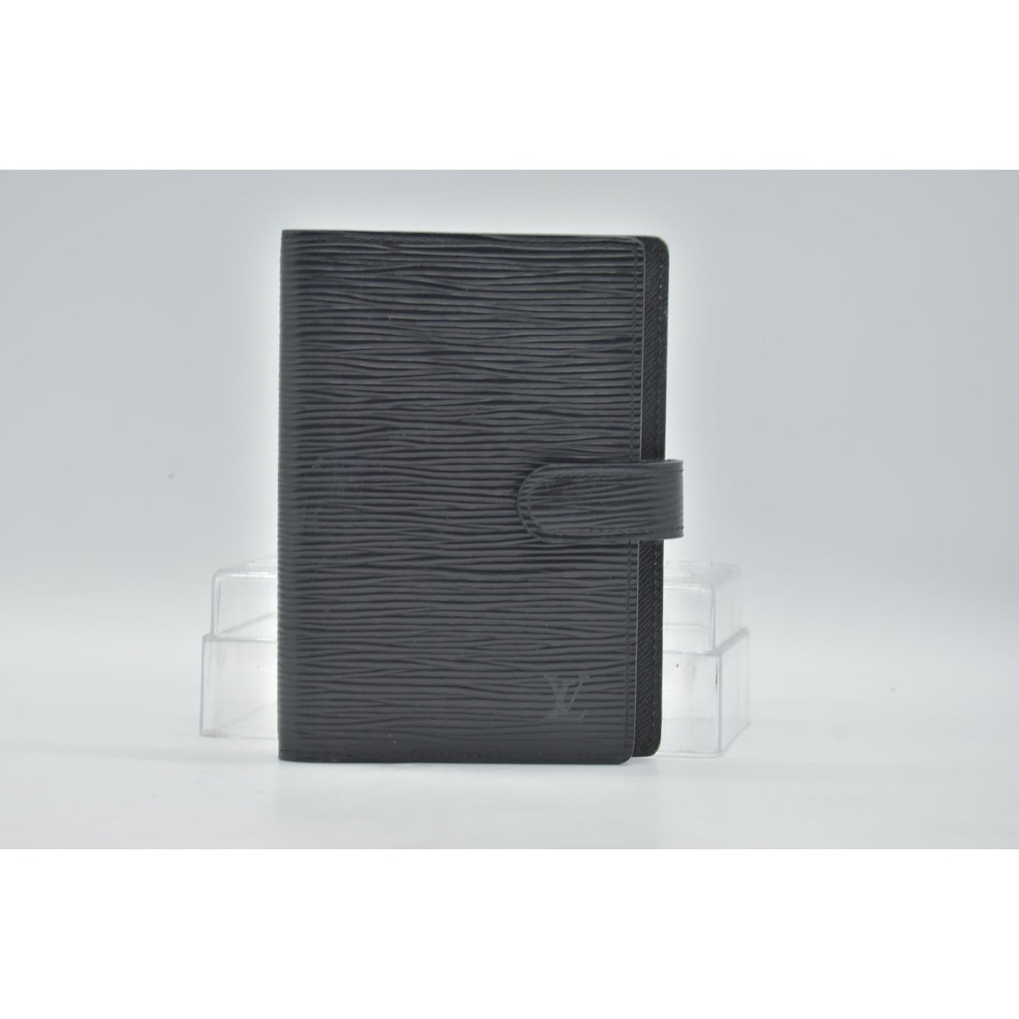 $505 Louis Vuitton  Epi Small Ring Agenda Cover CONSIGNMENT