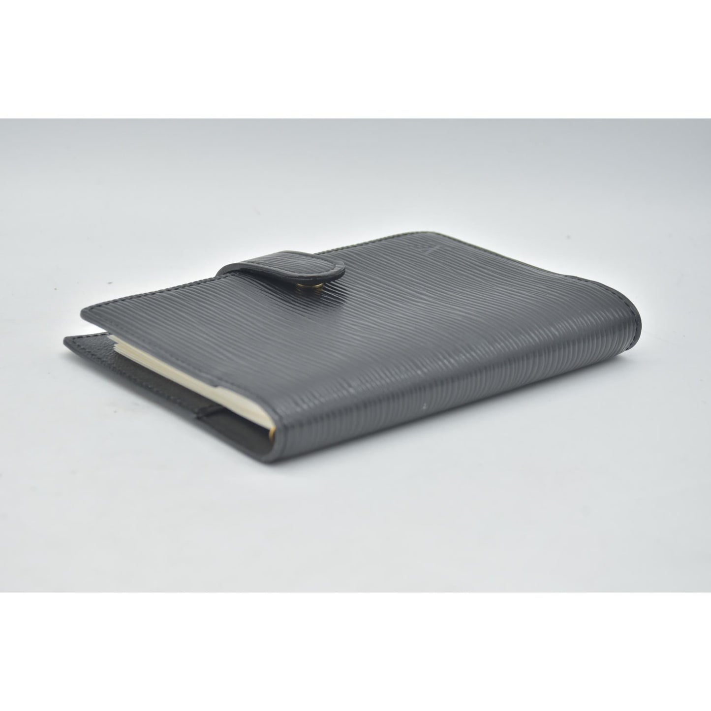 $505 Louis Vuitton  Epi Small Ring Agenda Cover CONSIGNMENT
