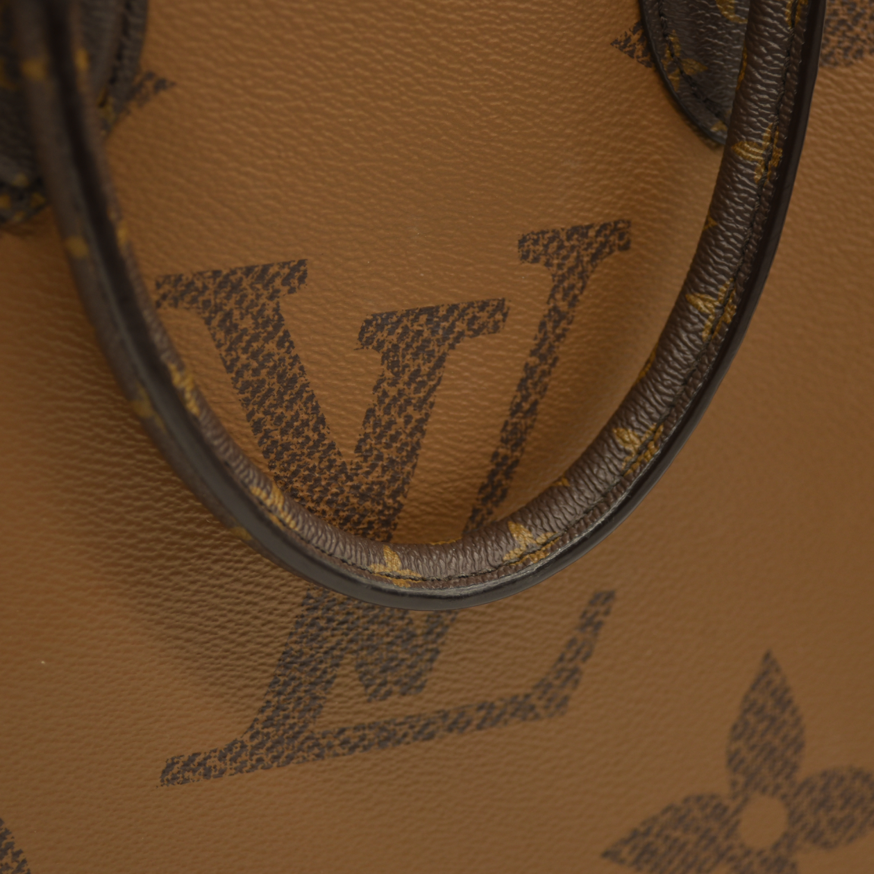 Louis Vuitton Reverse Monogram Giant Onthego MM