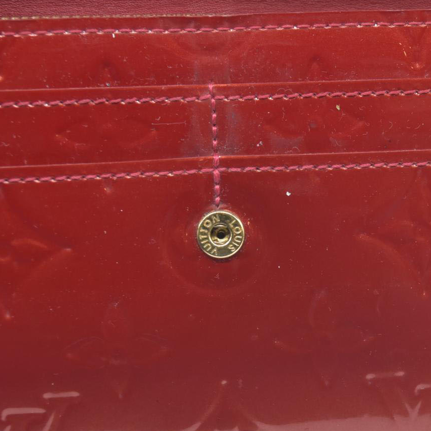 $725 Louis Vuitton Monogram Vernis Porte Feuille Sarah Long Bifold Wallet TH4079
