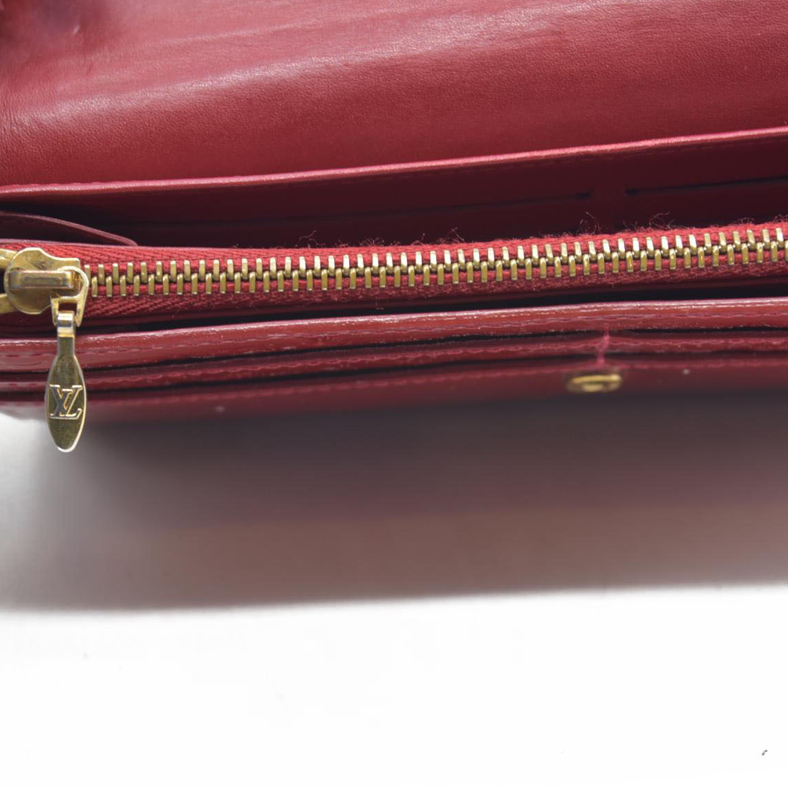 $725 Louis Vuitton Monogram Vernis Porte Feuille Sarah Long Bifold Wallet TH4079