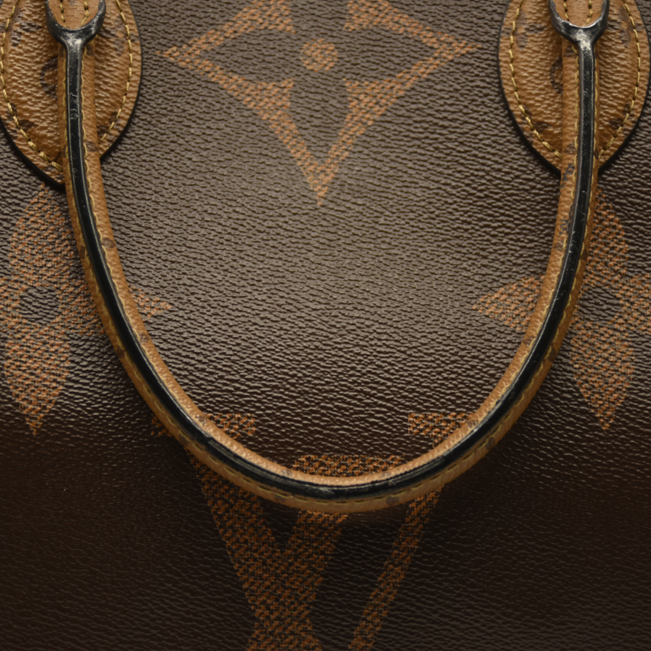 Louis Vuitton  Reverse Monogram Giant Onthego GM RFID-confirmed/DU3169