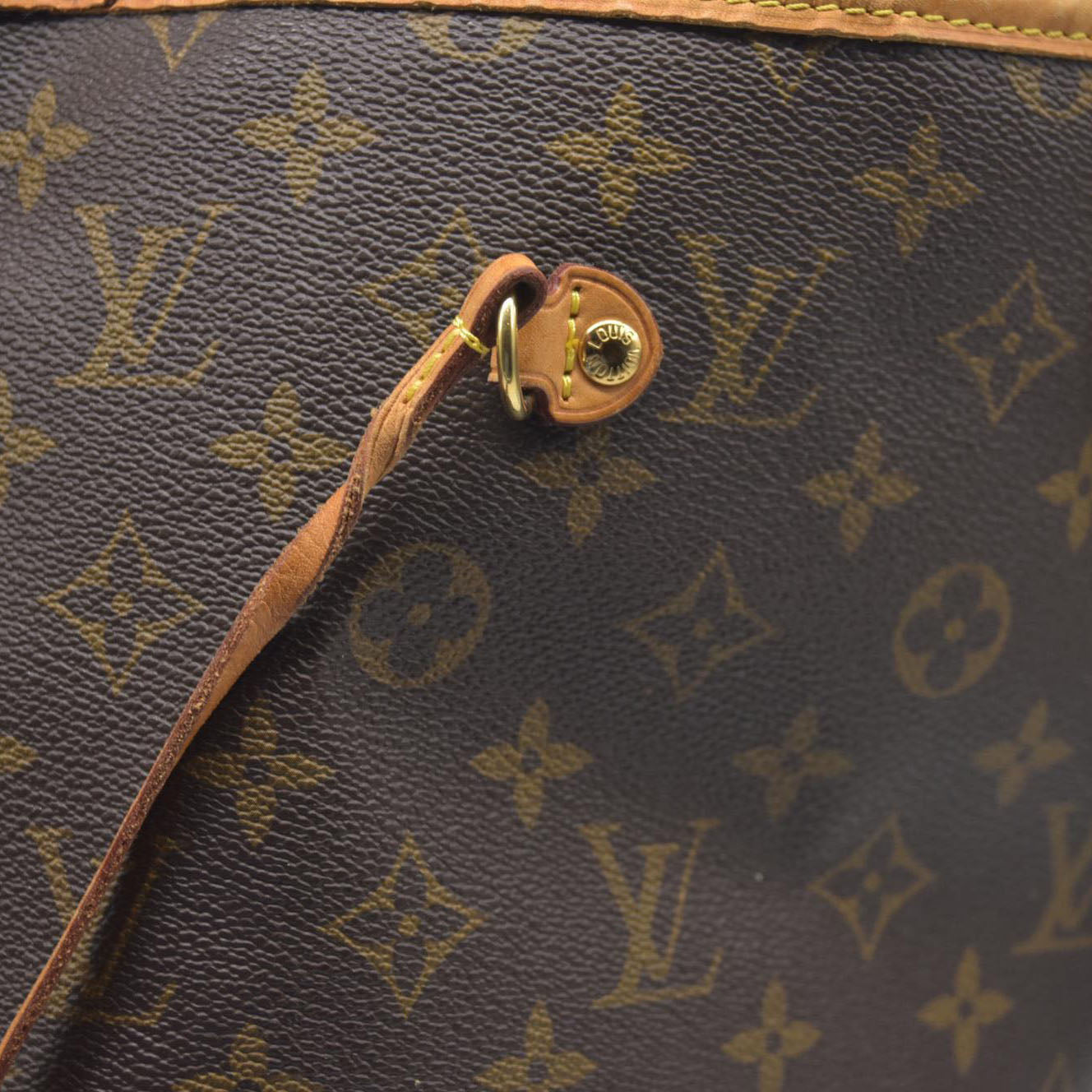 AUCTION $2420 Louis Vuitton  Monogram Neverfull GM