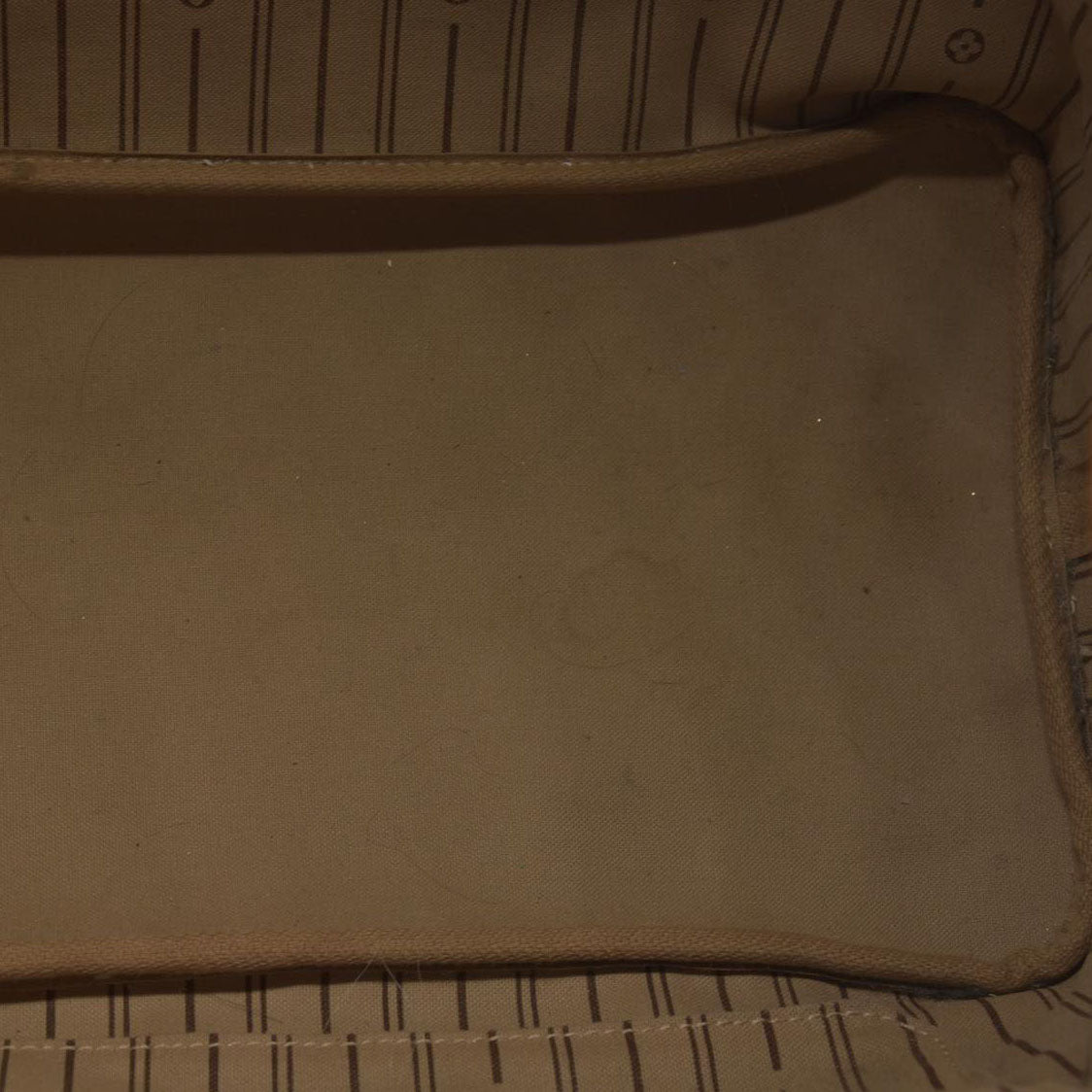 AUCTION $2420 Louis Vuitton  Monogram Neverfull GM