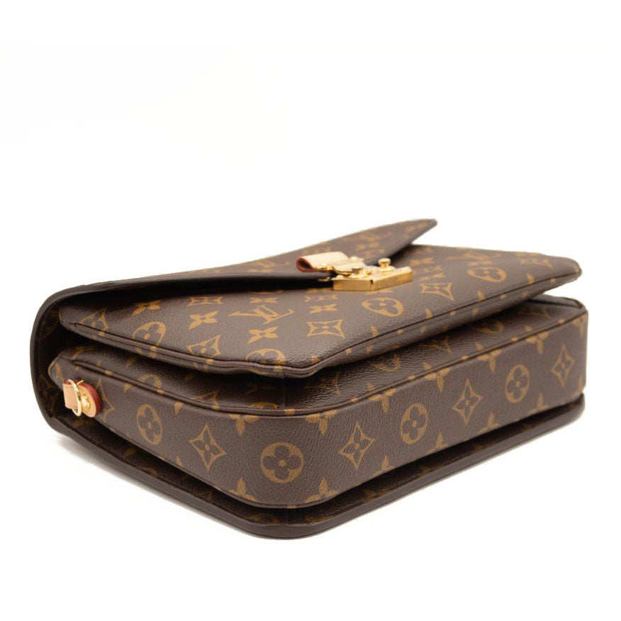 NEW Louis Vuitton Monogram Pochette Metis