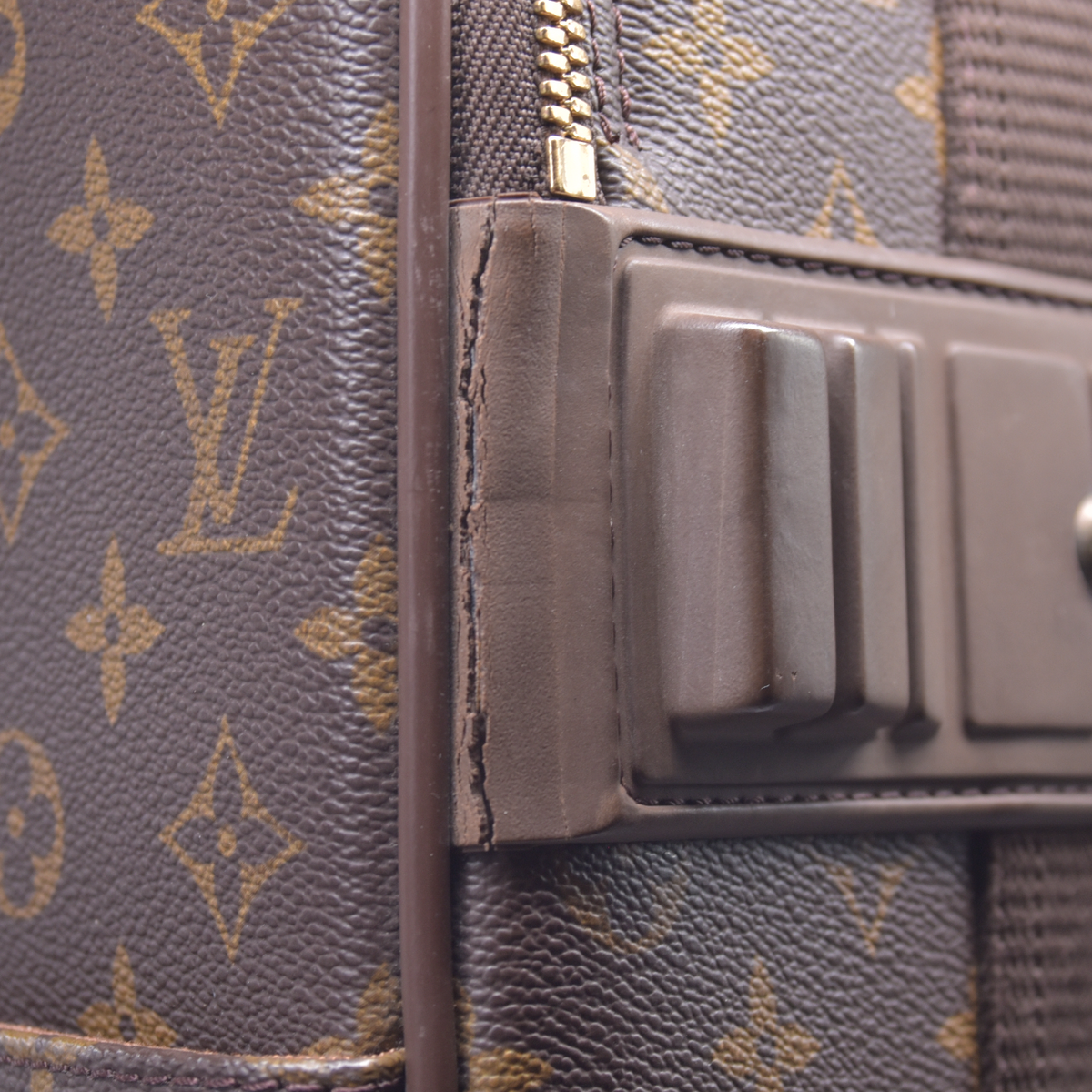 $3800 1999 LOUIS VUITTON Pegase 55 Monogram Suitcase SP0939