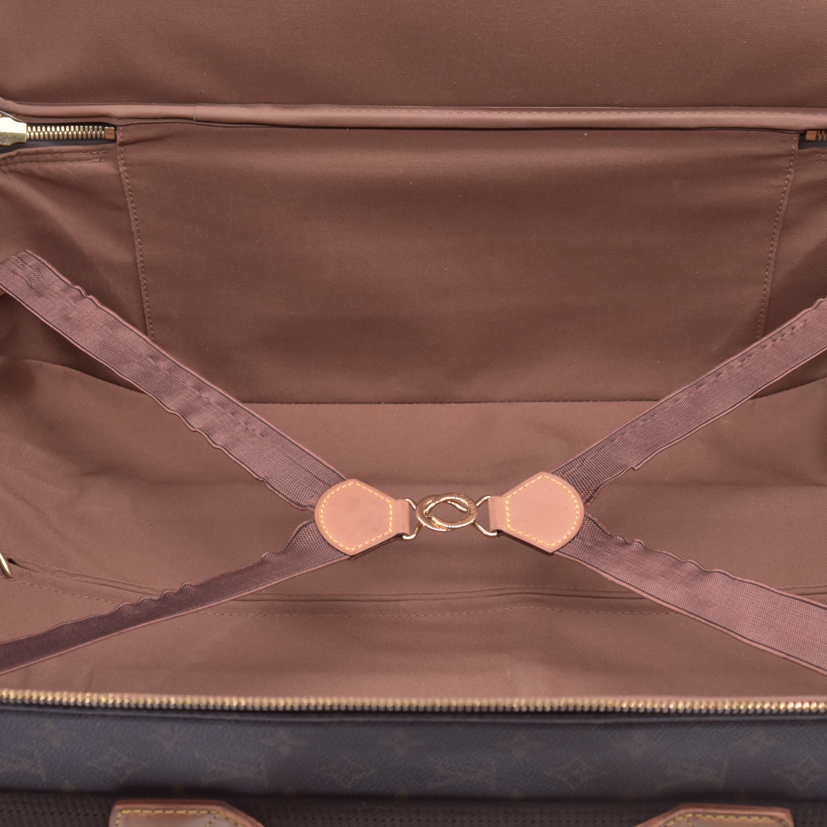 $3800 1999 LOUIS VUITTON Pegase 55 Monogram Suitcase SP0939