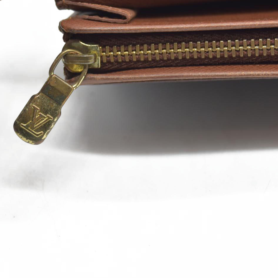 $560 Louis Vuitton Monogram Porte Monnaie Billets Tresor Bifold Wallet CA0959