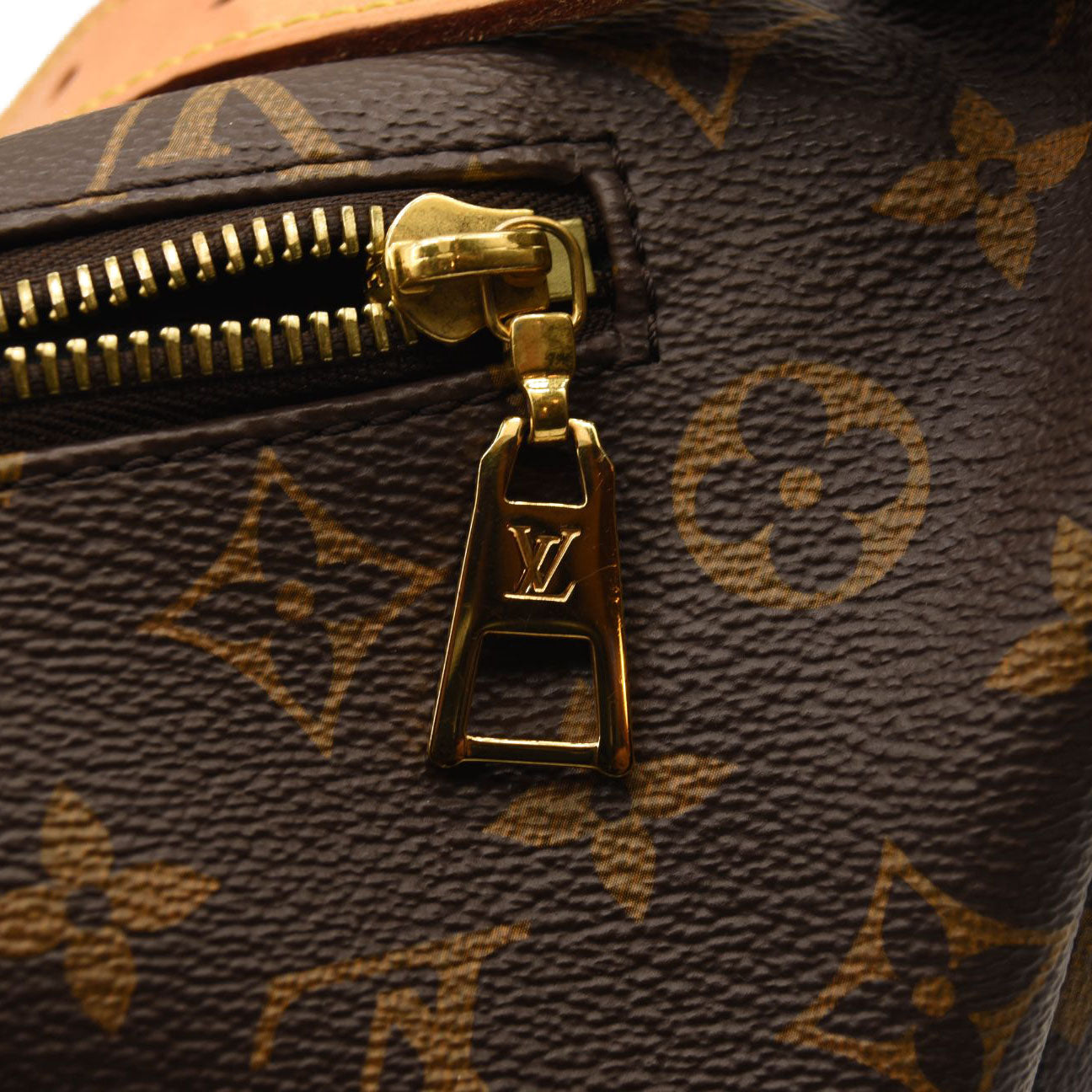 LOUIS VUITTON Monogram Bumbag MI2178