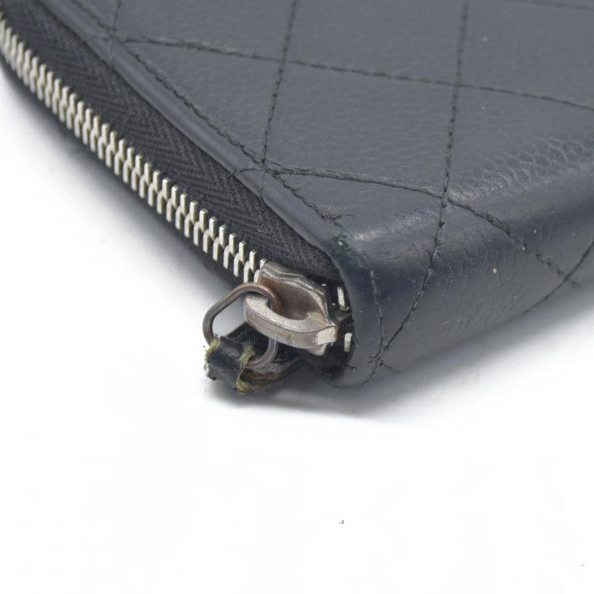 $1200 Chanel 2011 Caviar Leather Zip Around Long Wallet