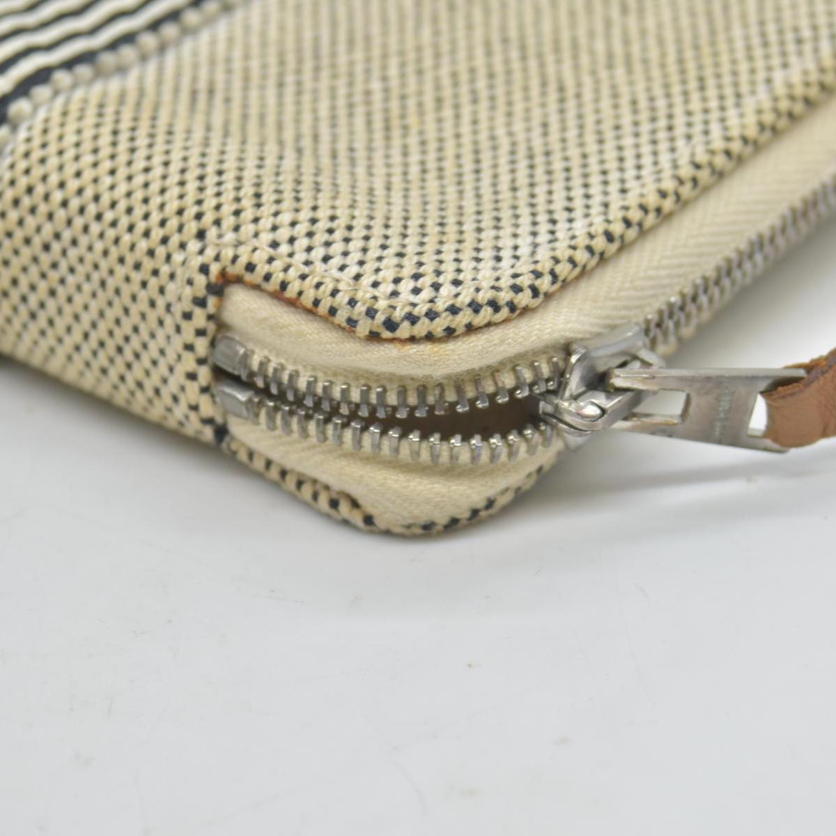 Hermès  Herline Travel Wallet CONSIGNMENT