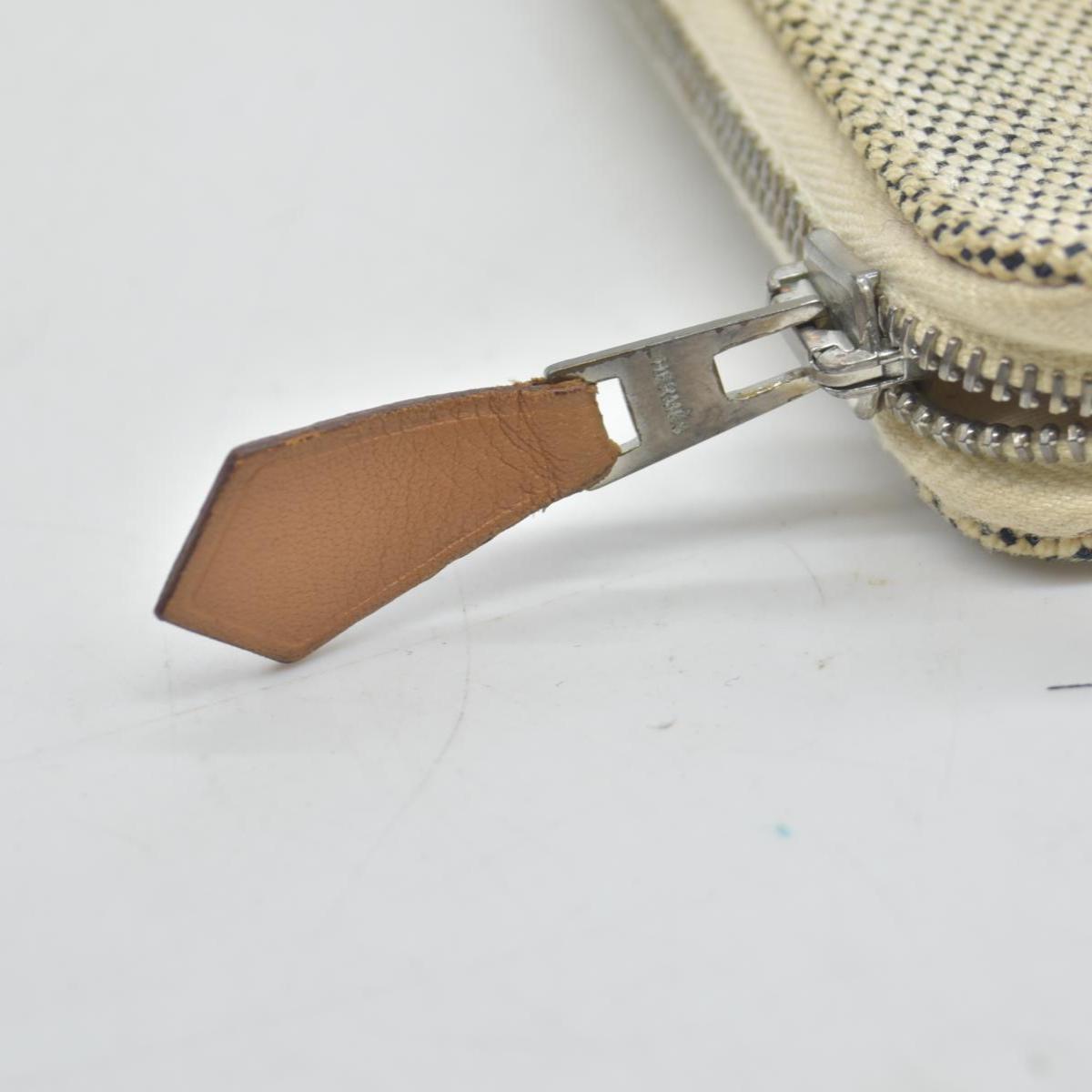 Hermès  Herline Travel Wallet CONSIGNMENT