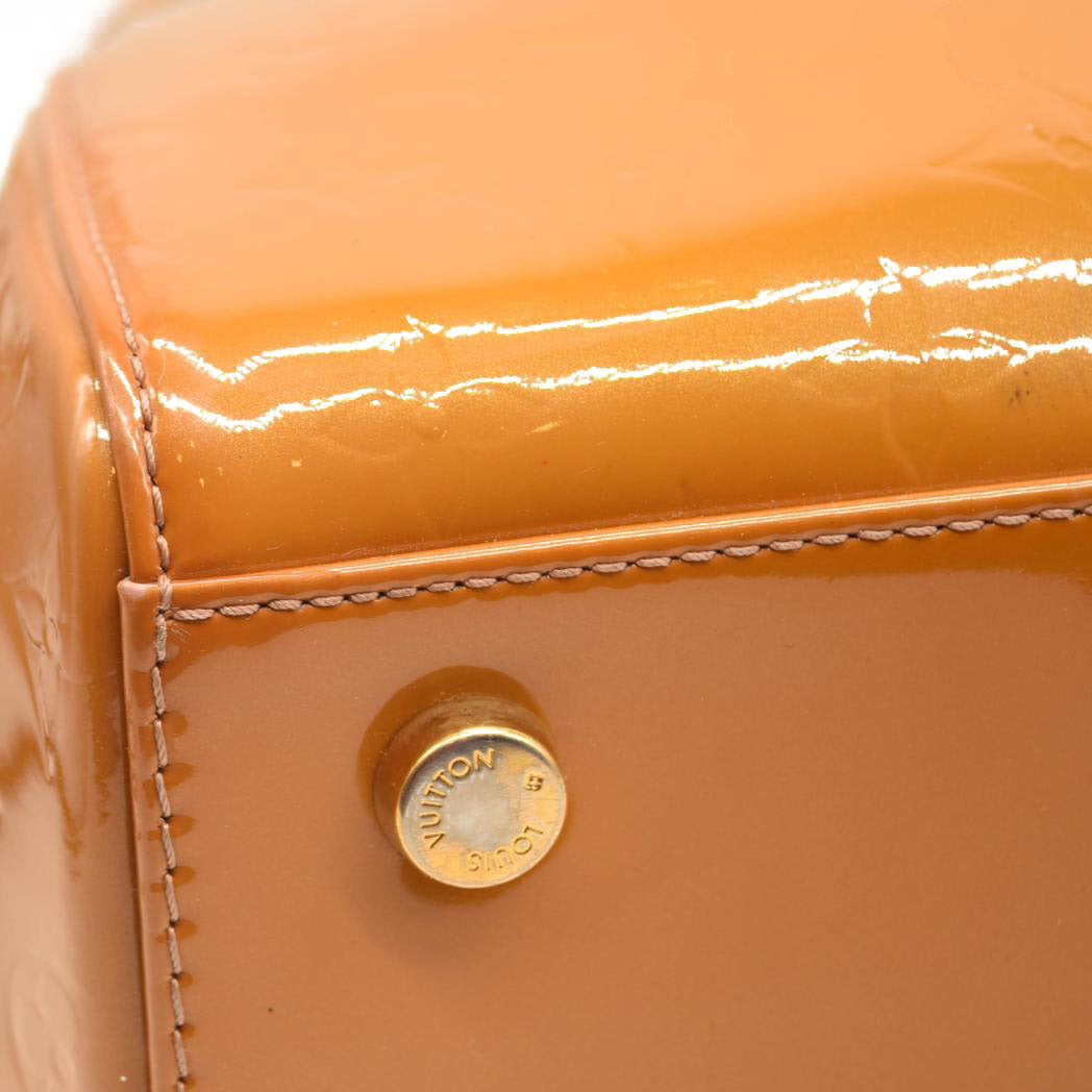 LOUIS VUITTON Vernis Brea MM Bronze