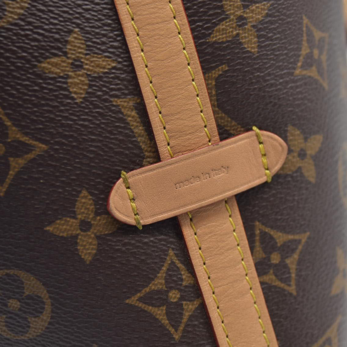 Louis Vuitton  Monogram CarryAll MM RFID