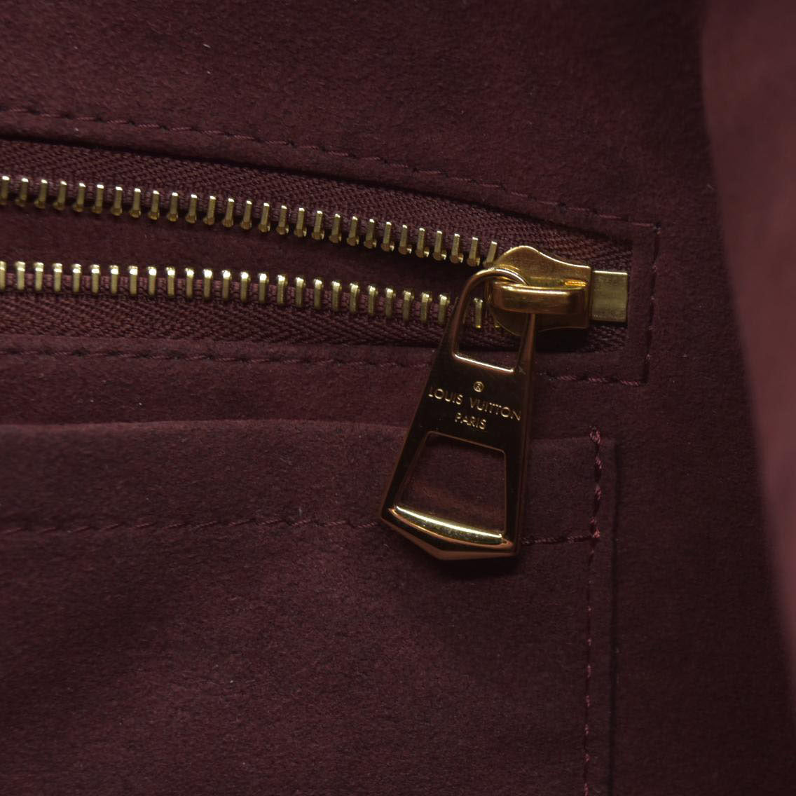 Louis Vuitton  Monogram CarryAll MM RFID