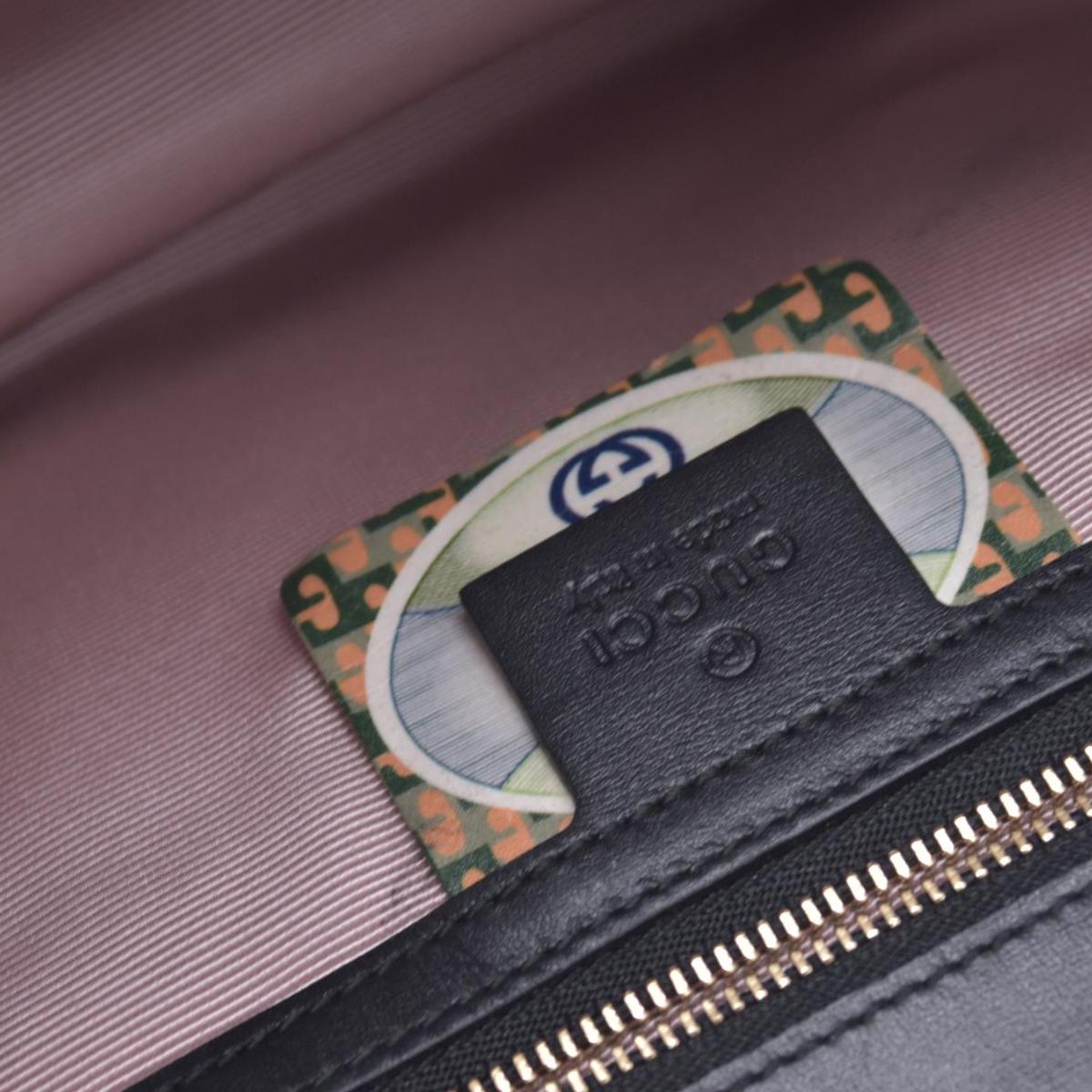$2980 Gucci Black Calfskin Medium Rajah Shoulder Bag CONSIGNMENT