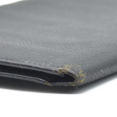 $765 Louis Vuitton Taiga Brazza Wallet Black Leather Long Wallet MI0060 2000