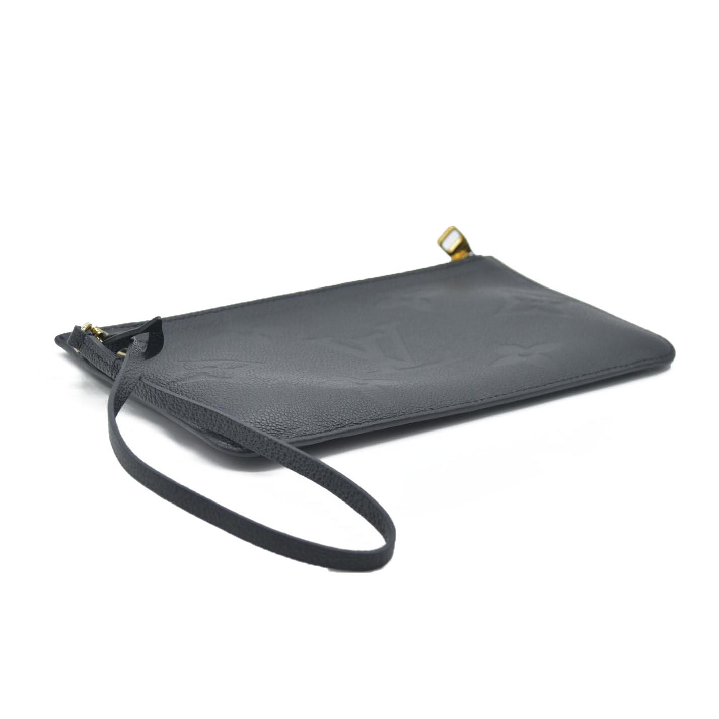 AUCTION $2710 Louis Vuitton  Empreinte Monogram Giant Neverfull MM Pochette Black