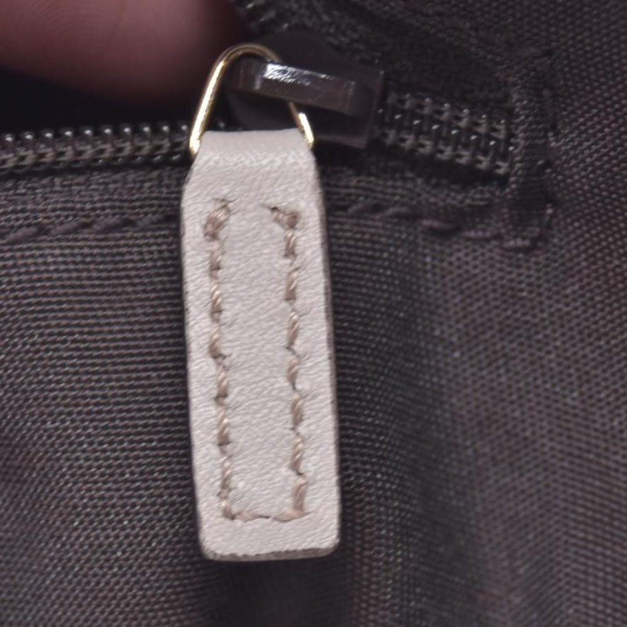 $1290 GUCCI GG Canvas Miss GG Tote Off White CONSIGNMENT