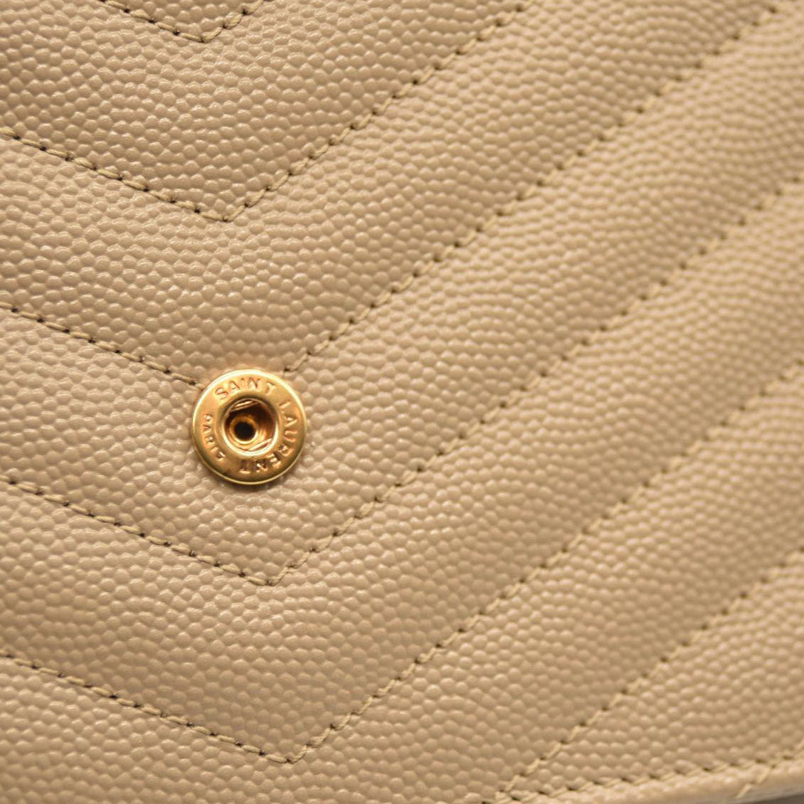 SAINT LAURENT Grain De Poudre Matelasse Chevron Monogram Chain Wallet Dark Beige