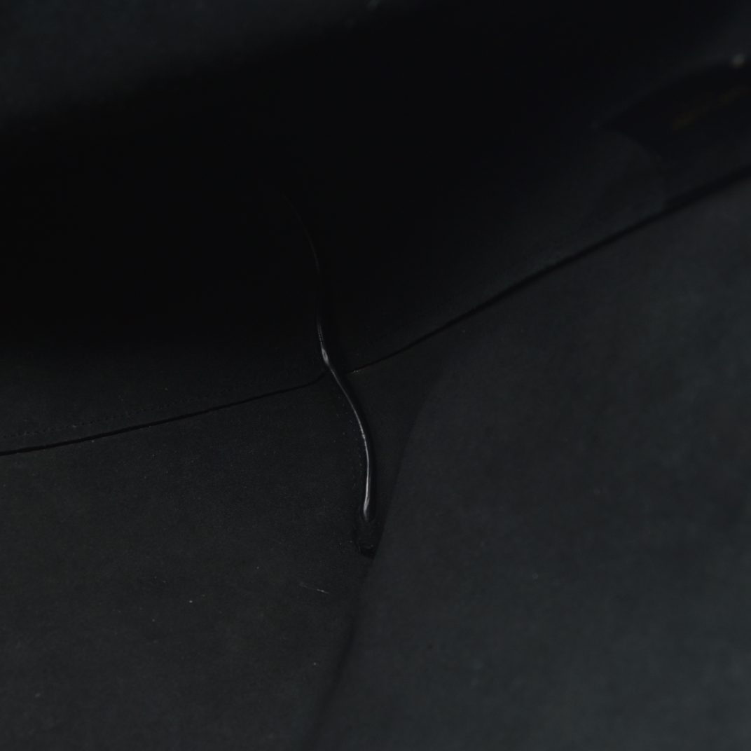 AUCTION $1550  Saint Laurent  Calfskin Large Shopping Tote Black