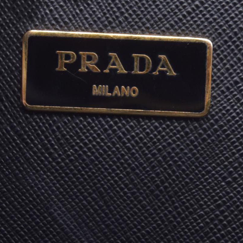 $1195 Prada Bauletto Handbag Saffiano Leather Medium CONSIGNMENT