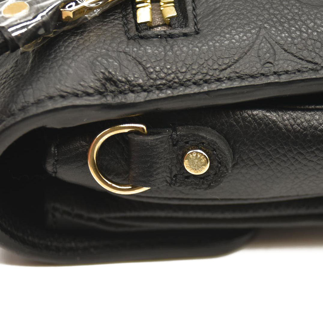 LOUIS VUITTON  Empreinte Pochette Metis Black DU2188