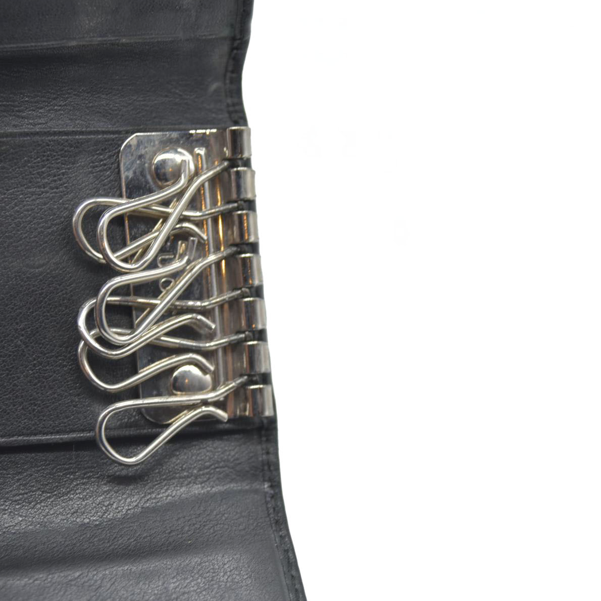 $350 GUCCI G Logo Leather 6 Ring Key Case Black