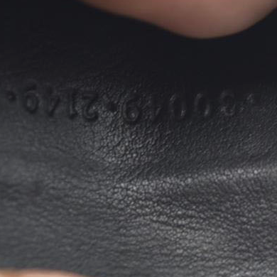 $350 GUCCI G Logo Leather 6 Ring Key Case Black