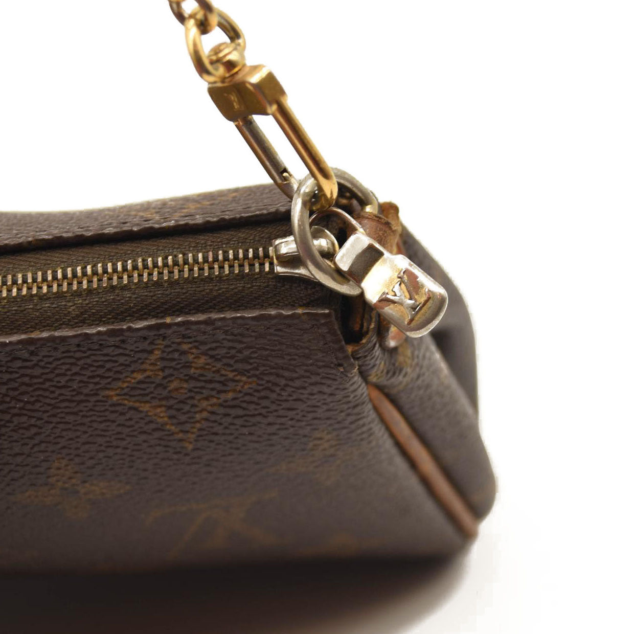 LOUIS VUITTON Monogram Eva Clutch
