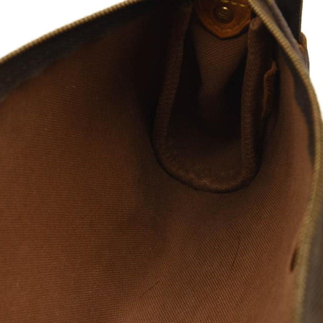 LOUIS VUITTON Monogram Eva Clutch