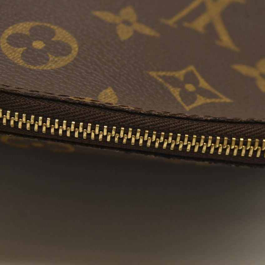 Louis Vuitton  Monogram Cosmetic Pouch Spain
