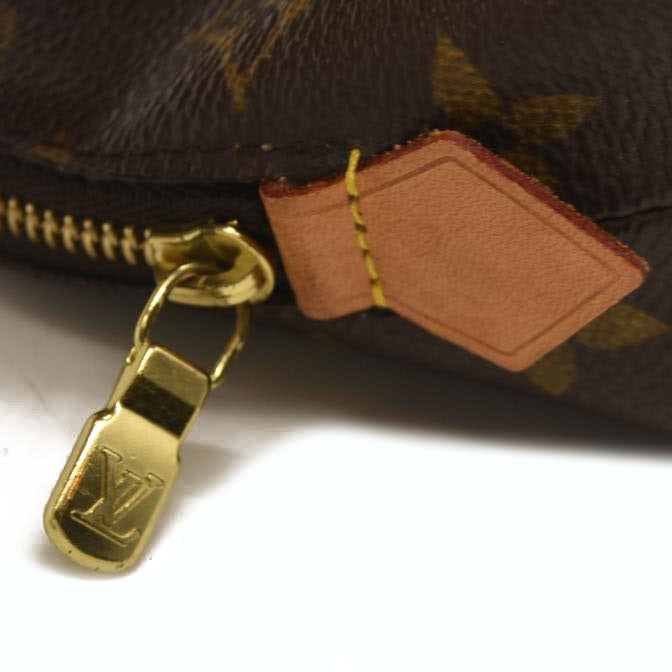 Louis Vuitton  Monogram Cosmetic Pouch Spain