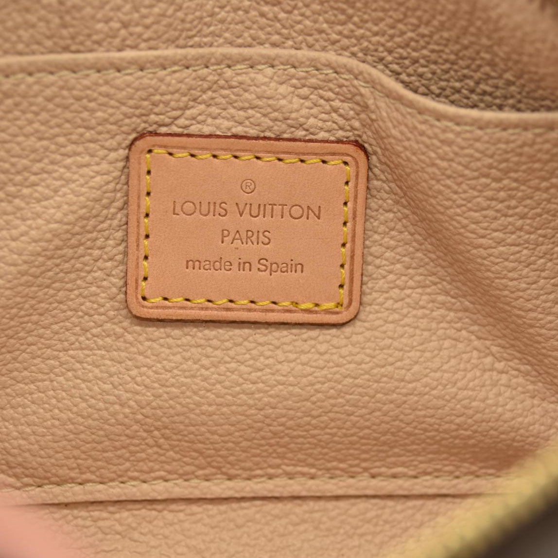 Louis Vuitton  Monogram Cosmetic Pouch Spain