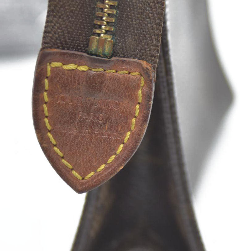 Louis Vuitton Monogram Poche Toilette 15 Cosmetics Pouch Purse Brown MB0042