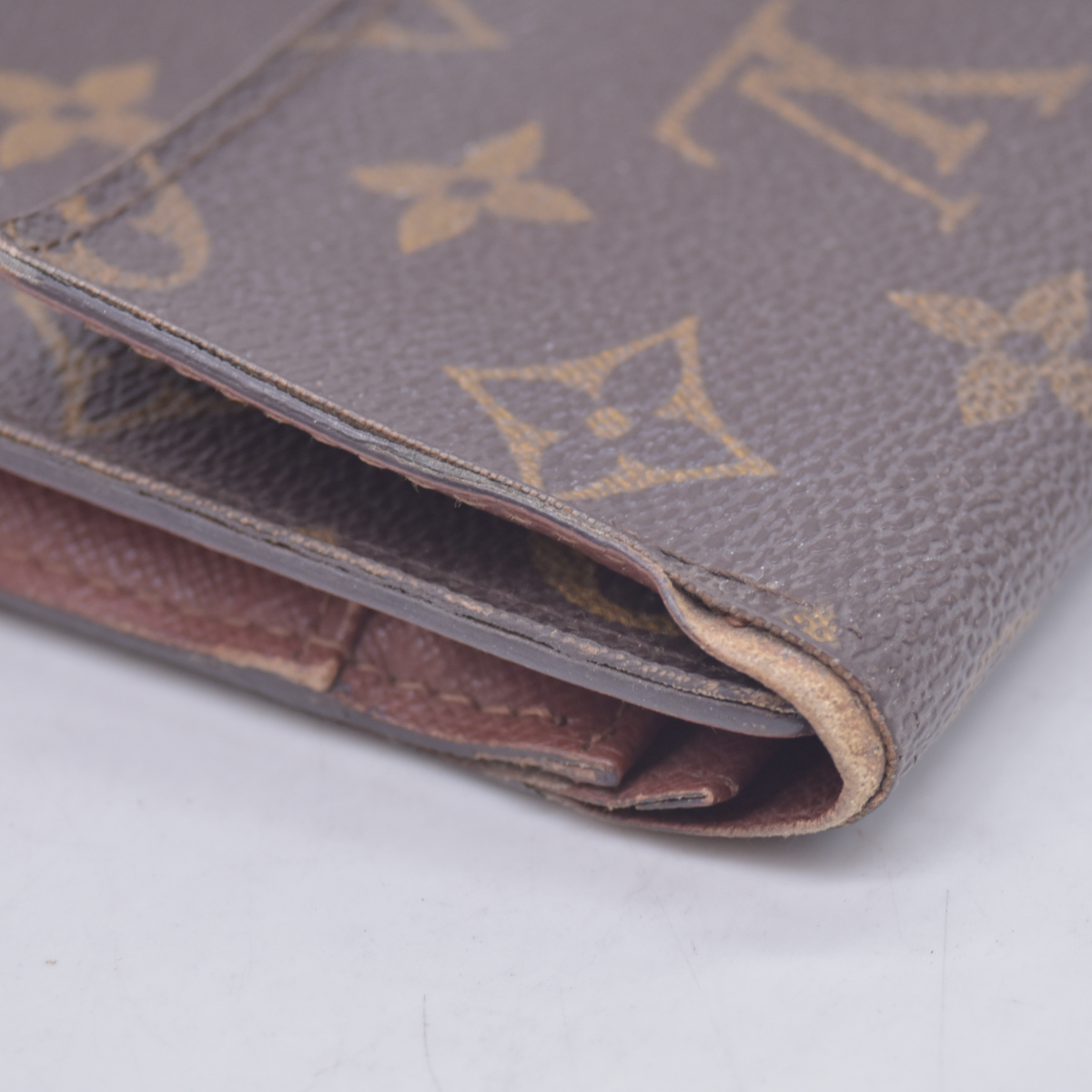 $635 2002 Louis Vuitton Monogram Canvas Pochette Passport Organizer Brown CA0032