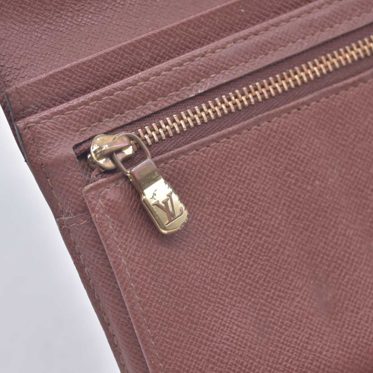 $635 2002 Louis Vuitton Monogram Canvas Pochette Passport Organizer Brown CA0032