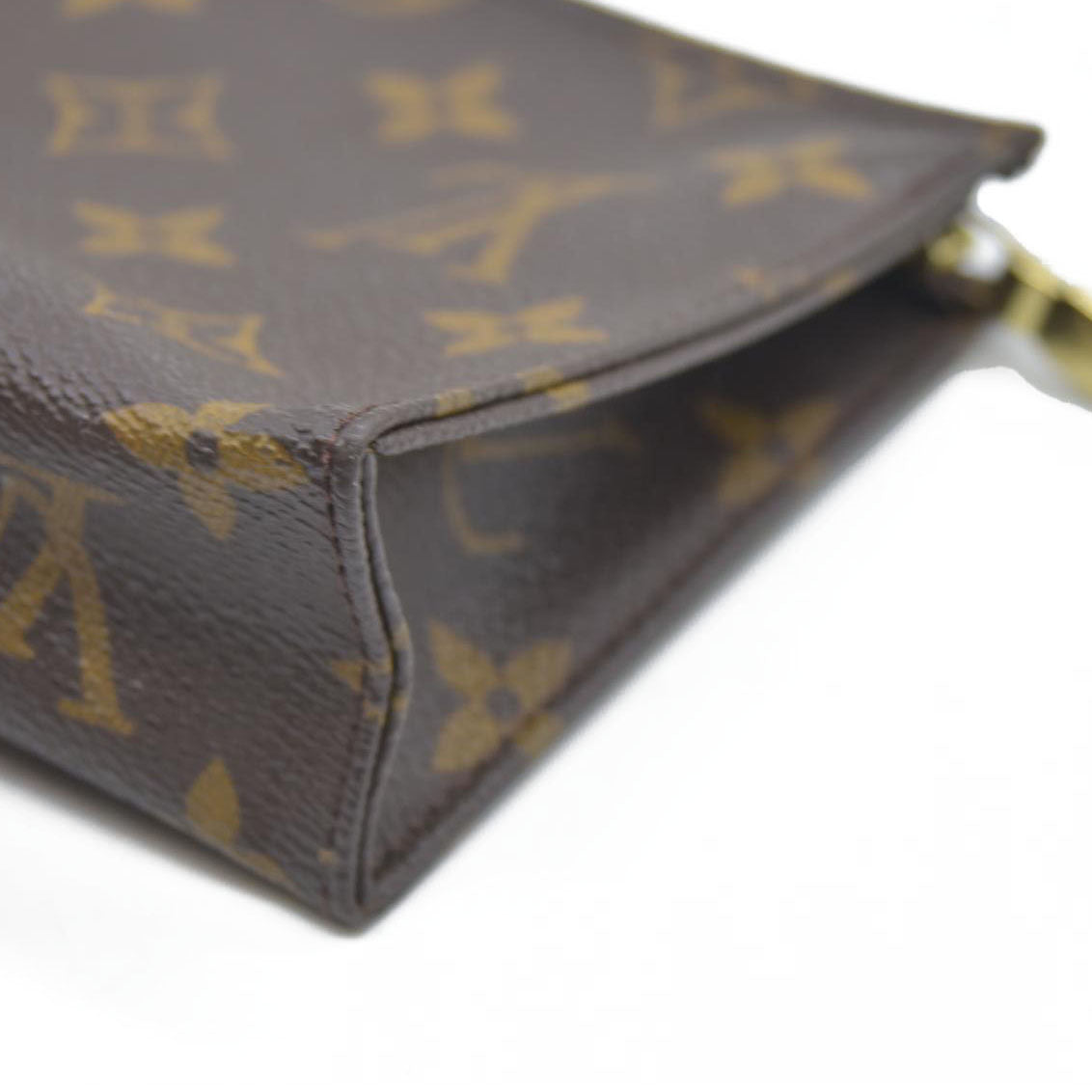 AUCTION $1620 Louis Vuitton Monogram Toiletry Pouch 15 MB0929