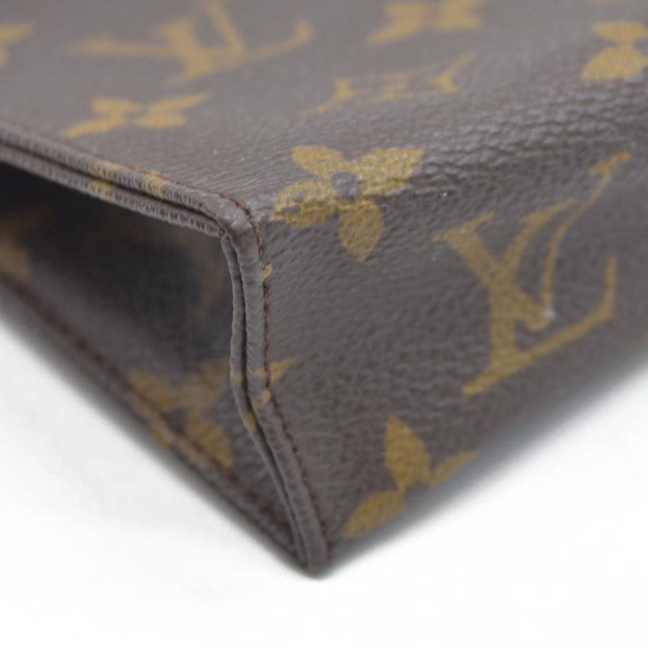 AUCTION $1620 Louis Vuitton Monogram Toiletry Pouch 15 MB0929