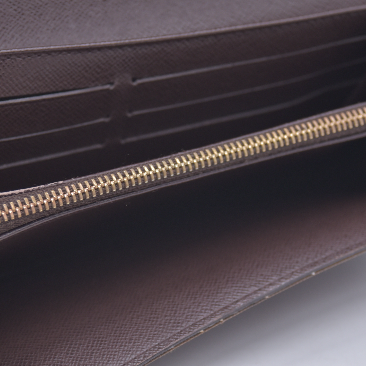 $800 2006 Louis Vuitton Damier Ebene Sarah Long Bifold Wallet Brown CA1026