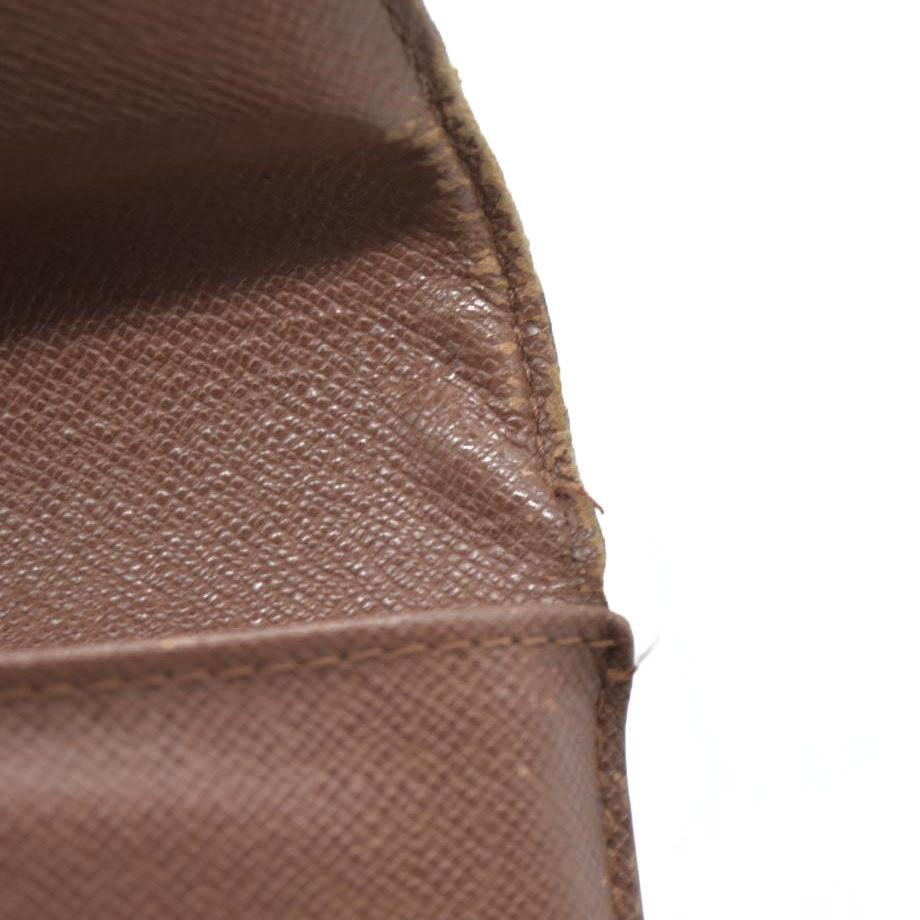 AUCTION $610 LOUIS VUITTON Monogram Alexandra Trifold Wallet CA4018