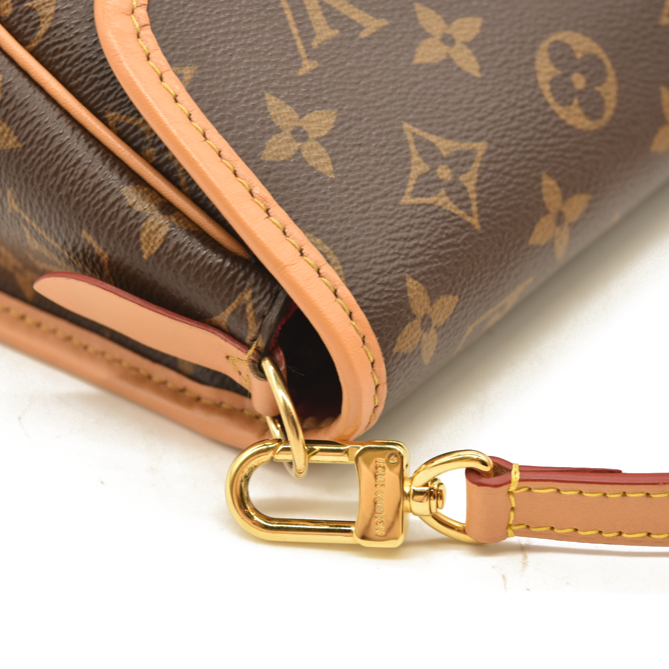 Louis Vuitton  Monogram Diane Fuchsia RFID