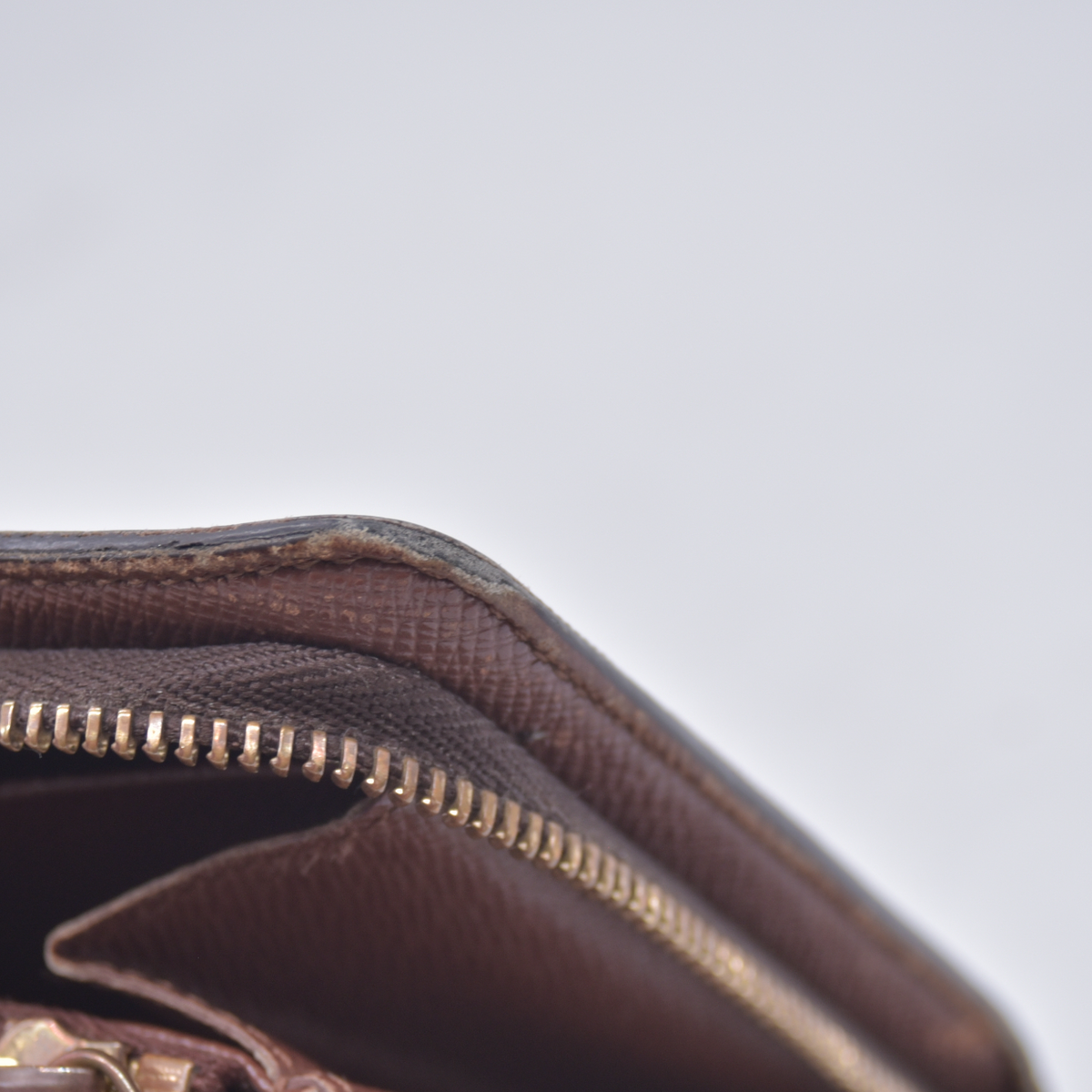 $750 2003 Louis Vuitton Monogram Porte Monnaie Zippy Long Wallet Brown TH0043