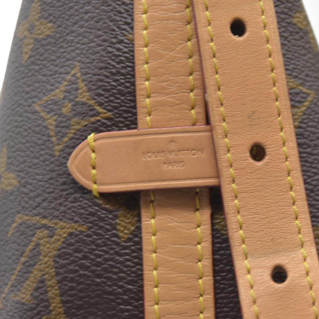 $2850 Louis Vuitton  Monogram CarryAll PM