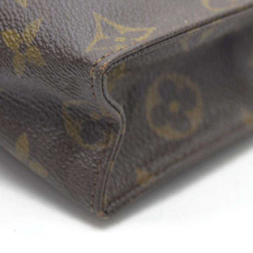 LOUIS VUITTON Posh Toilette 26 Monogram Pouch  844